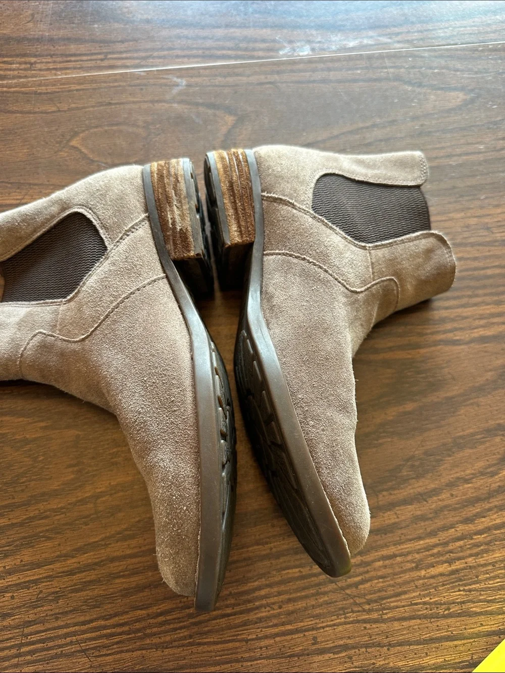 Born Men’s Brown Suede Chelsea Boots - Sleek Slip-On Style